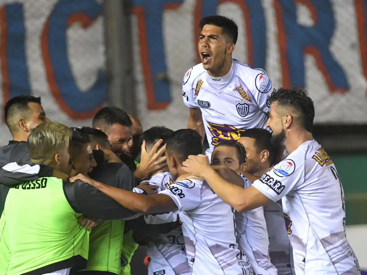 Estudiantes eliminó a Tigre