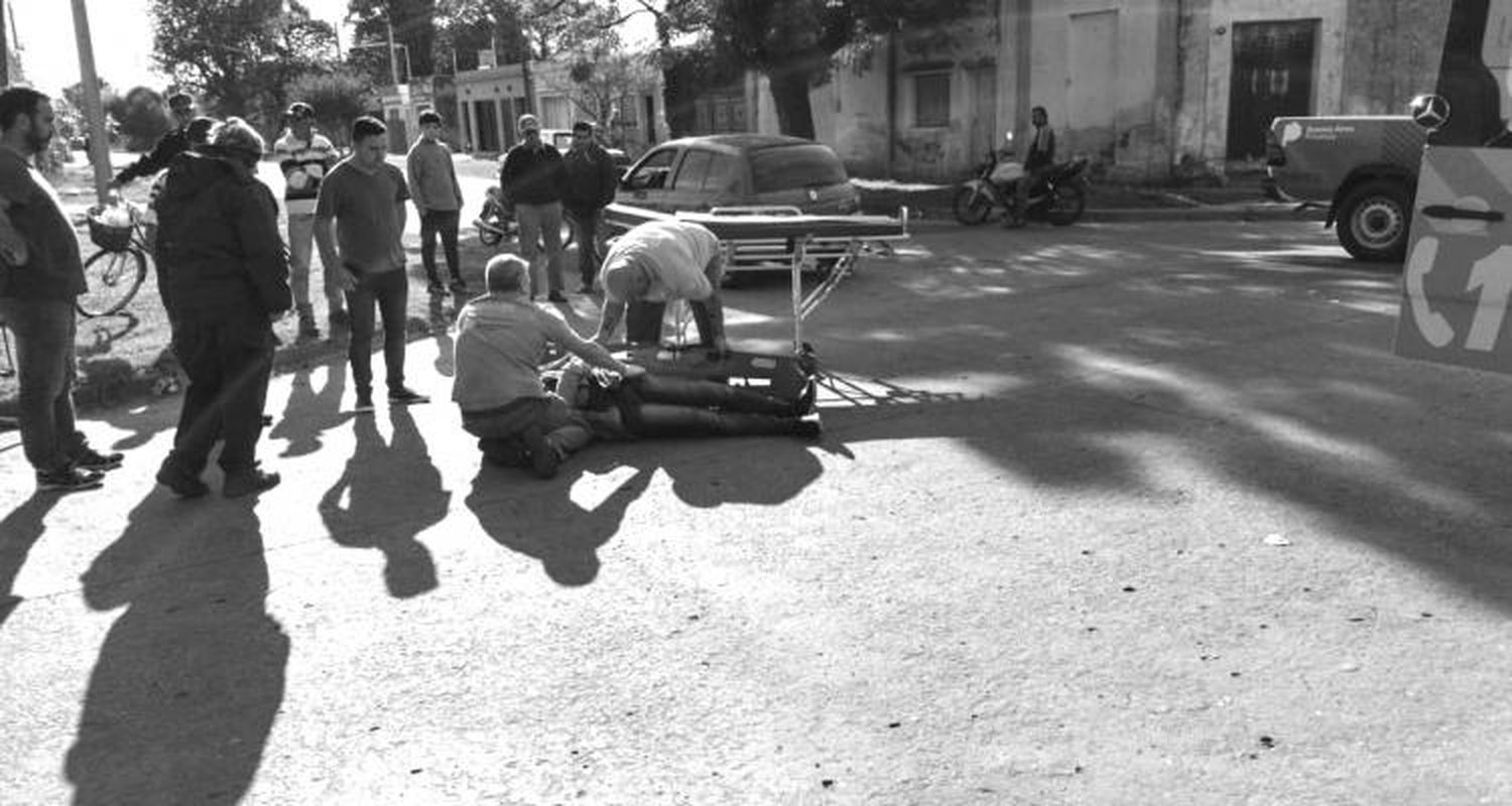 Otro accidente en Las Provincias y Saavedra, donde chocó un joven que sigue en coma en Cañuelas