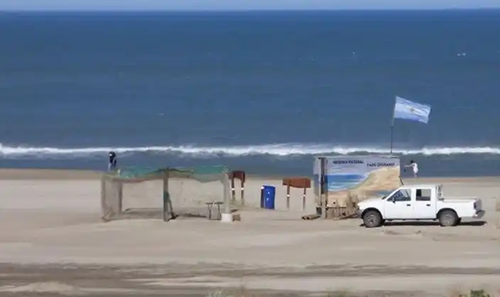 Se metió al mar para salvar a su hijo de 8 años y murió ahogado