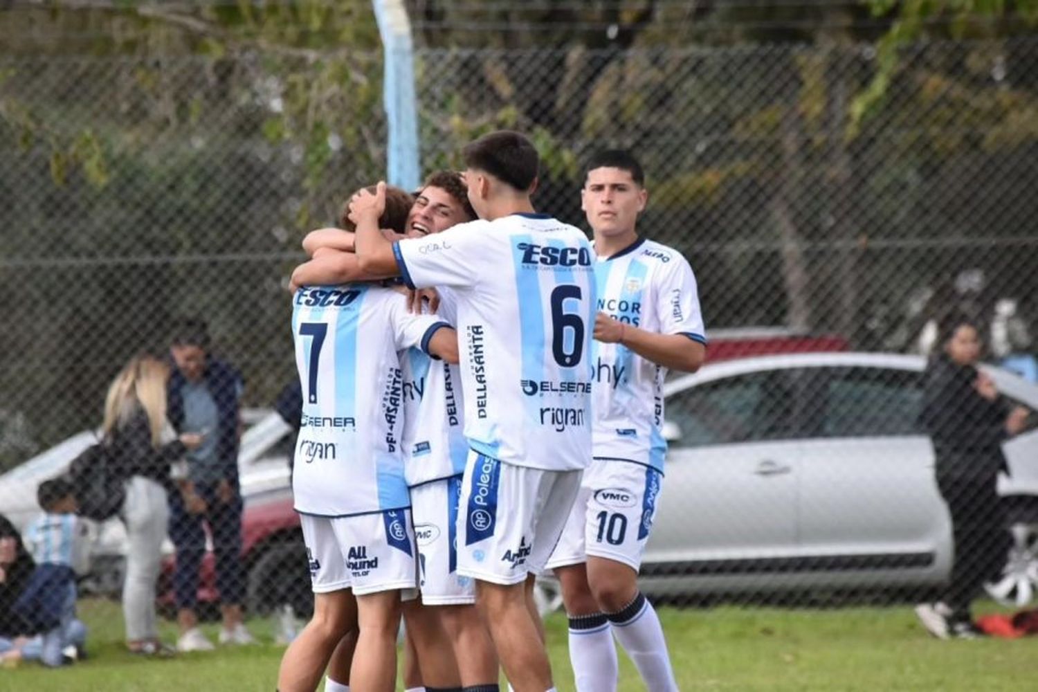 Jornada ideal de Atlético ante Chacarita