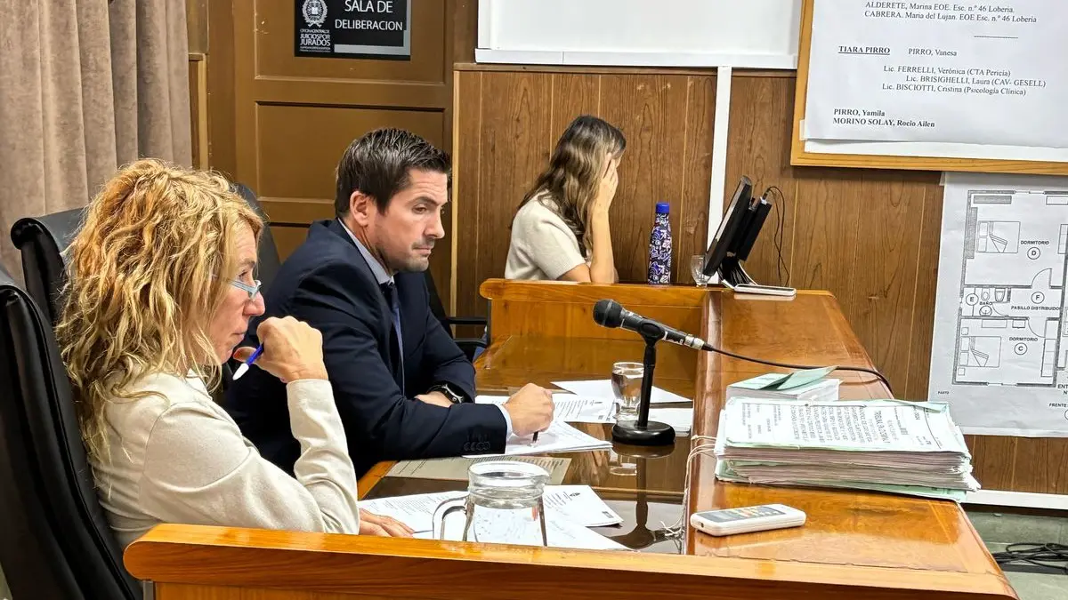Jueces. Luciana Irigoyen Testa y Nicolás Lamberti, en la primera audiencia del debate