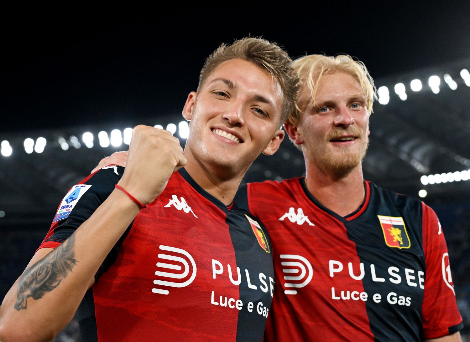 Goles de Retegui y González