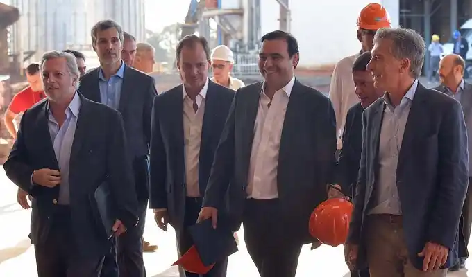 El gobernador Bordet planteó activar el sector foresto-industrial