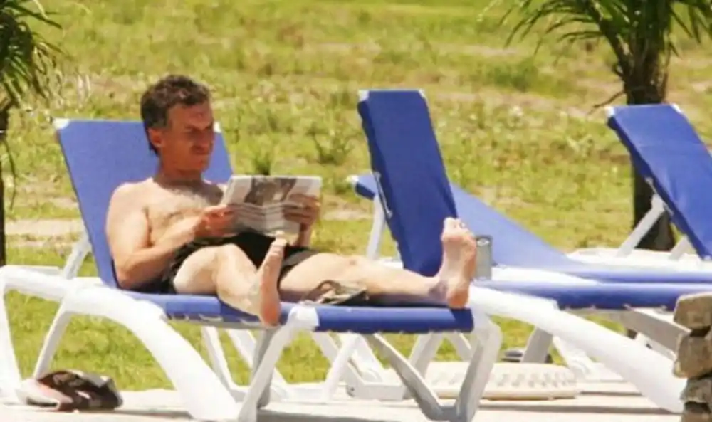 Intentan por ley frenar la cantidad de días que Macri se toma de vacaciones