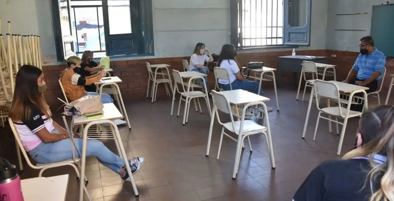 Presencialidad plena en escuelas: es el objetivo de Santa Fe para el 2022