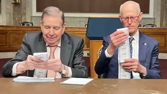 Edmundo González se reunió con Rick Scott y presentó sus actas ante el Congreso estadounidense