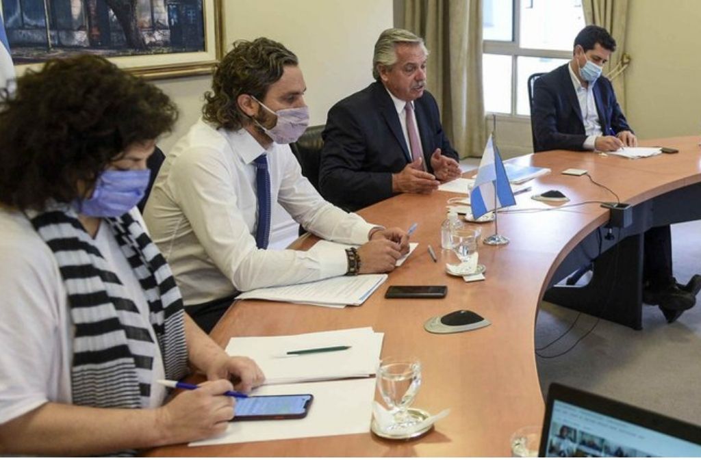 El Gobierno se reunirá con expertos médicos ante el aumento de contagios por COVID-19