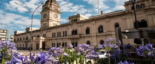 Comienza este sábado el pago de los haberes de noviembre en la administración pública