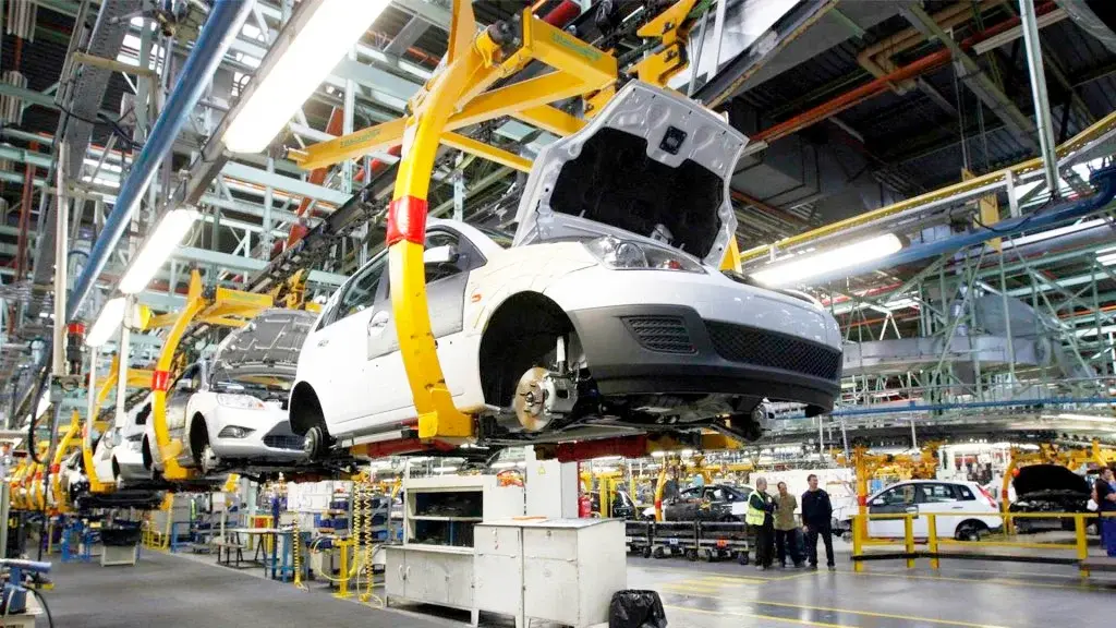 Industria automotriz: cayó la producción de autos en julio, pero crecieron las exportaciones