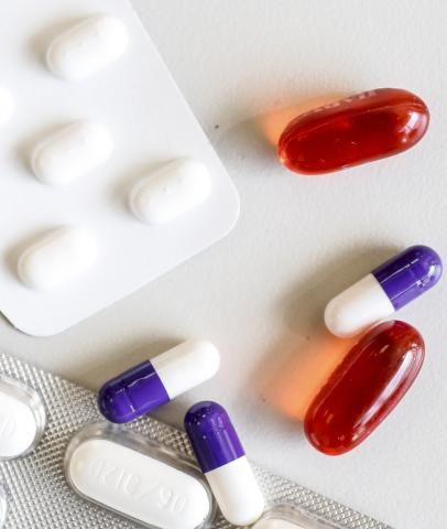 Suben los medicamentos y cierran las farmacias

