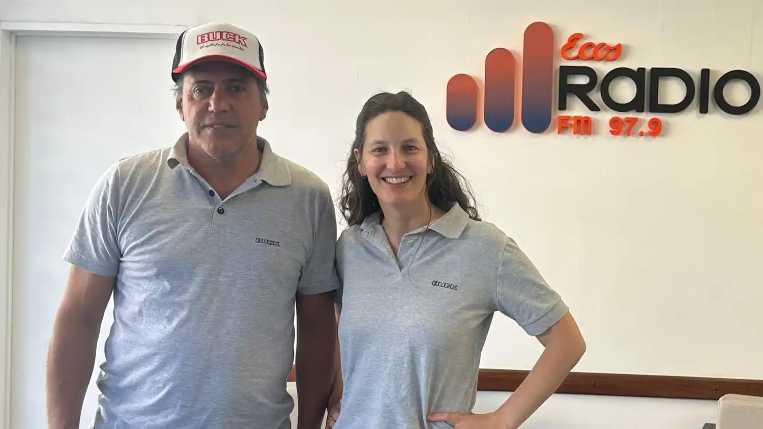 Marcelo Bódega y Diana Martino en Ecos Agro contando de la jornada anual de campo de Buck Semillas