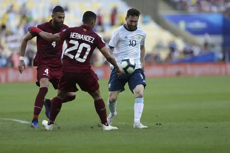 Messi y una floja labor
