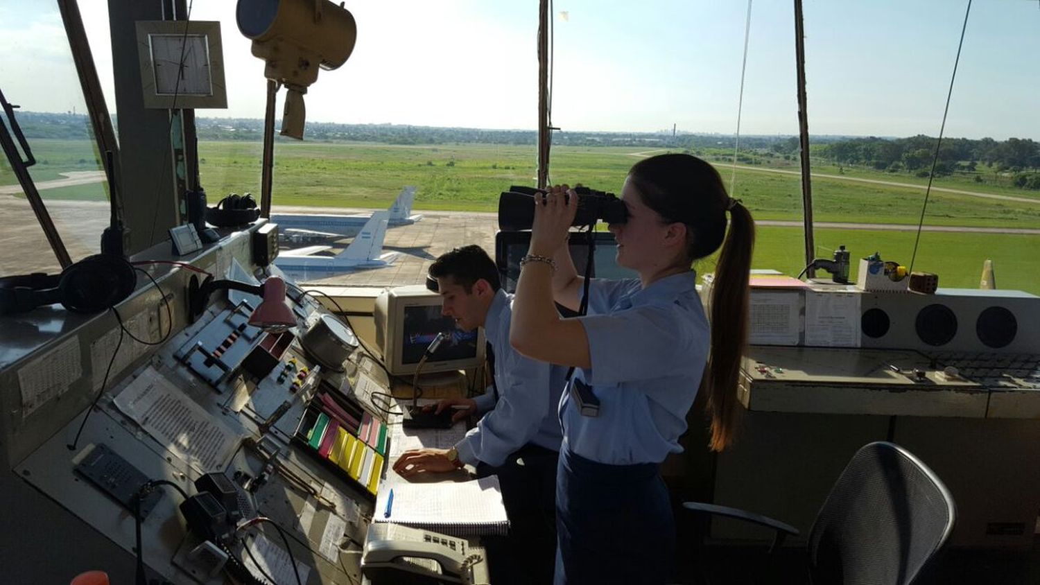 Disuelven la DNCTA y EANA se hace cargo del control de tránsito aéreo en otros 9 aeropuertos