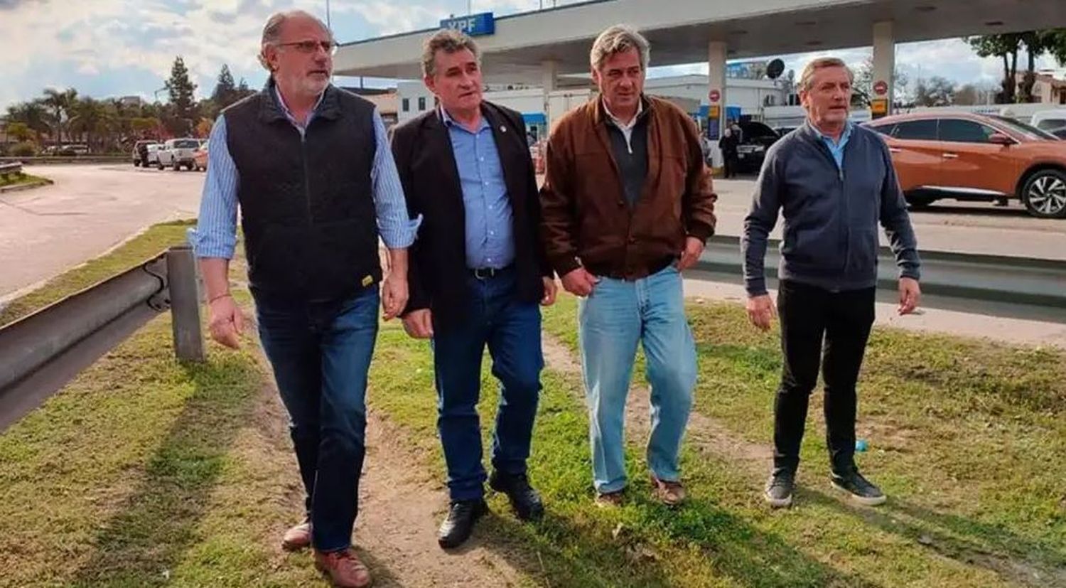 Massa y Bahillo se reunieron con la Mesa de Enlace para destrabar la tensión entre los agropecuario y el Gobierno