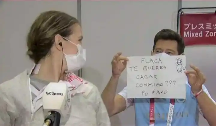 "Flaca, ¿te querés casar conmigo?": Una esgrimista de San Nicolás recibió una propuesta de matrimonio en Tokio 2020