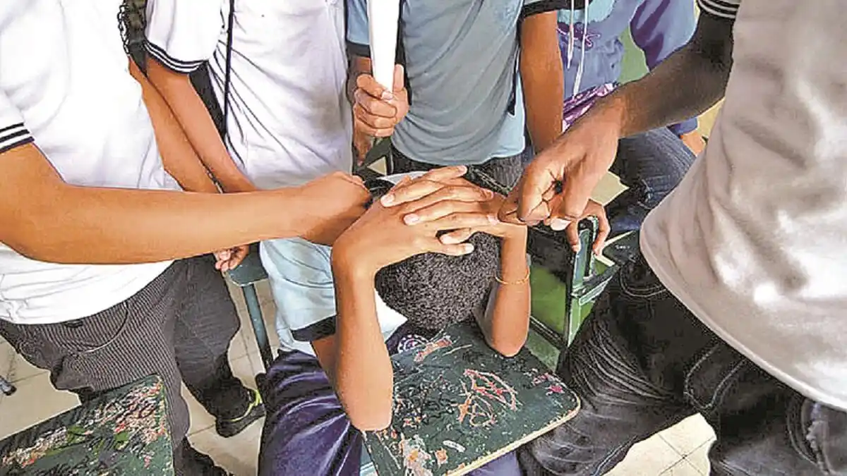 CRITICAN LEY contra el acoso escolar por «ambigua y apresurada»