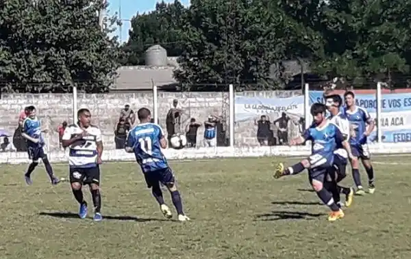 Deportivo cayó ante Las Malvinas en la ida de la Copa Entre Ríos