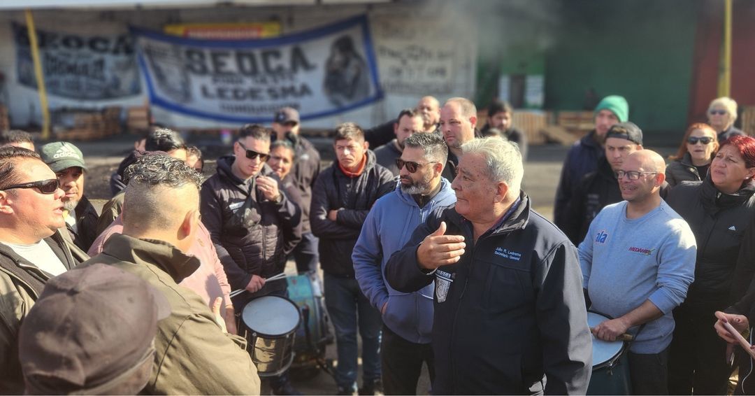 Los trabajadores mantienen un acampe desde hace tres semanas.