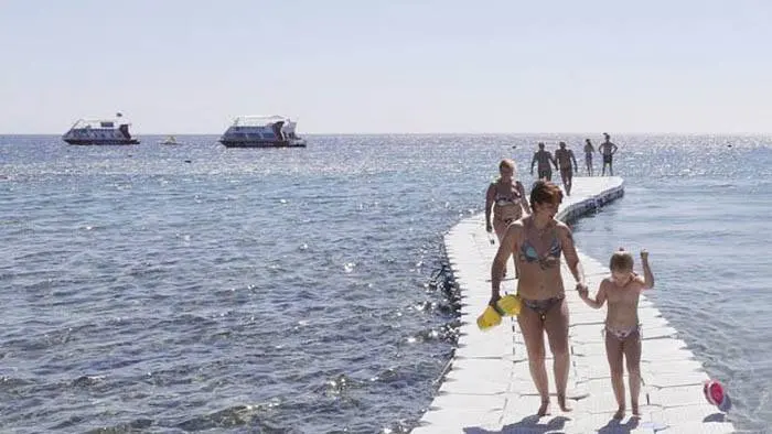 Descubren que el Mar Rojo está liberando tantos gases contaminantes como países enteros de Oriente Medio