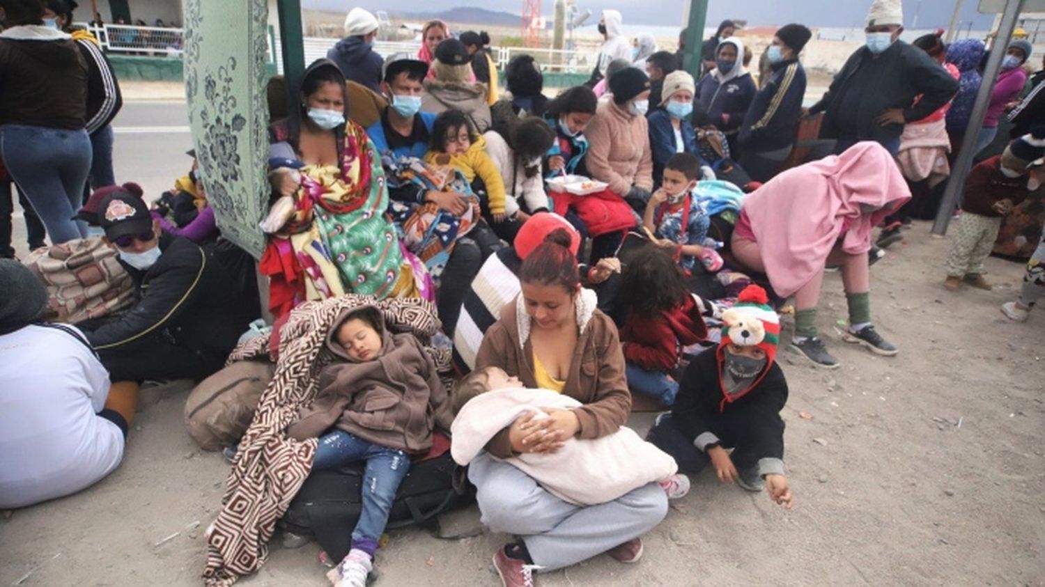 ES LA QUINTA MIGRANTE EN LO QUE VA DE AÑO: muere otra mujer venezolana que cruzaba la frontera entre Chile y Bolivia