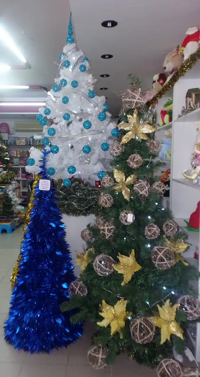 Decoración moderna y luminosa vestirá esta Navidad