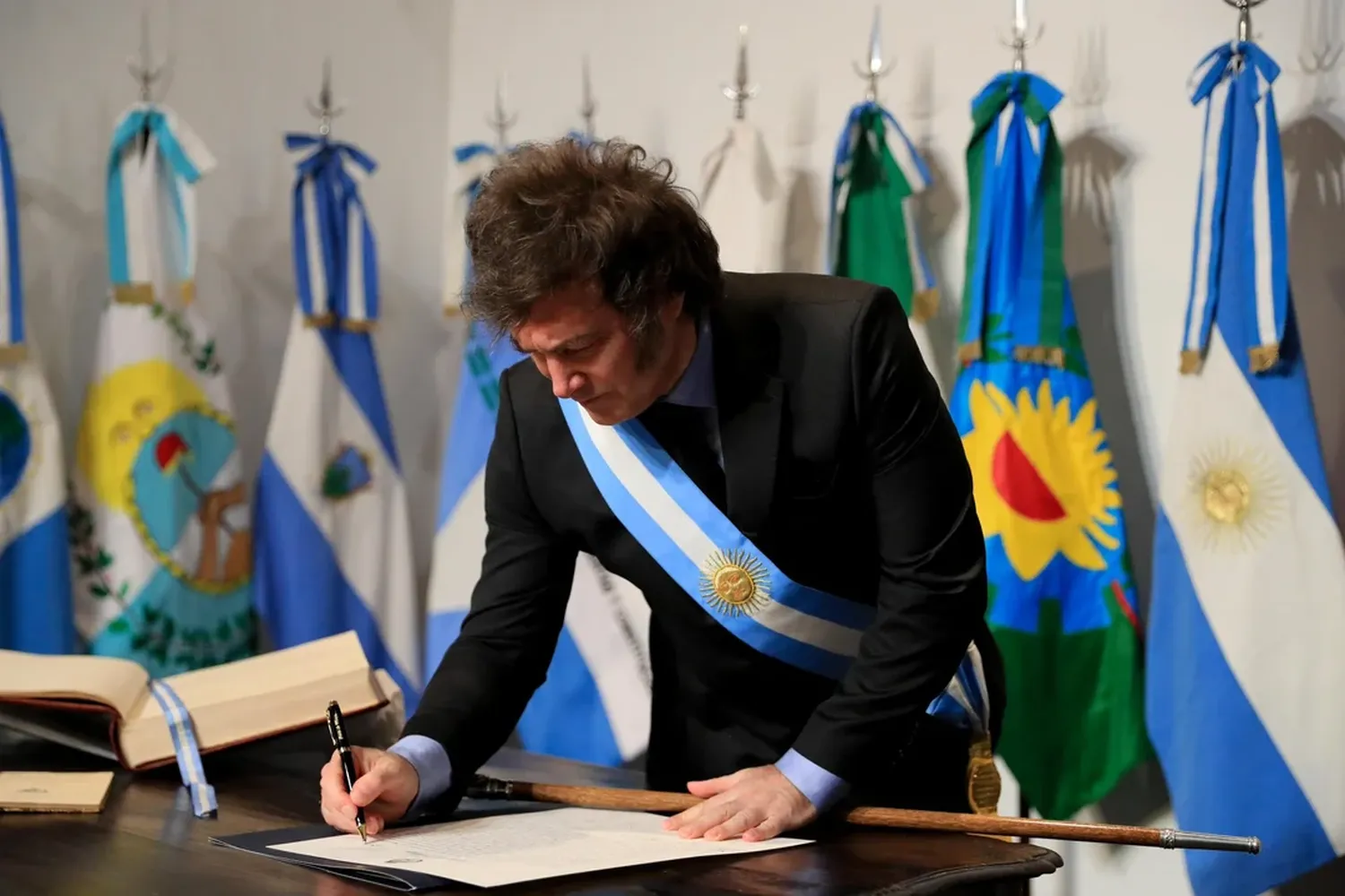 El gobierno de Javier Milei pone en marcha el Consejo de Mayo este martes 24 de junio.