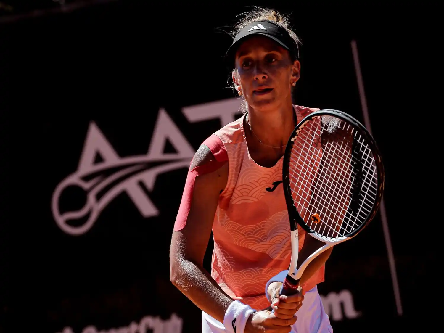 Vito se instaló en octavos de final y sigue camino en busca del título. Foto: AAT