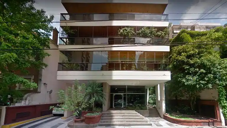 Balearon en la cabeza a un abogado cuando llegaba a su casa