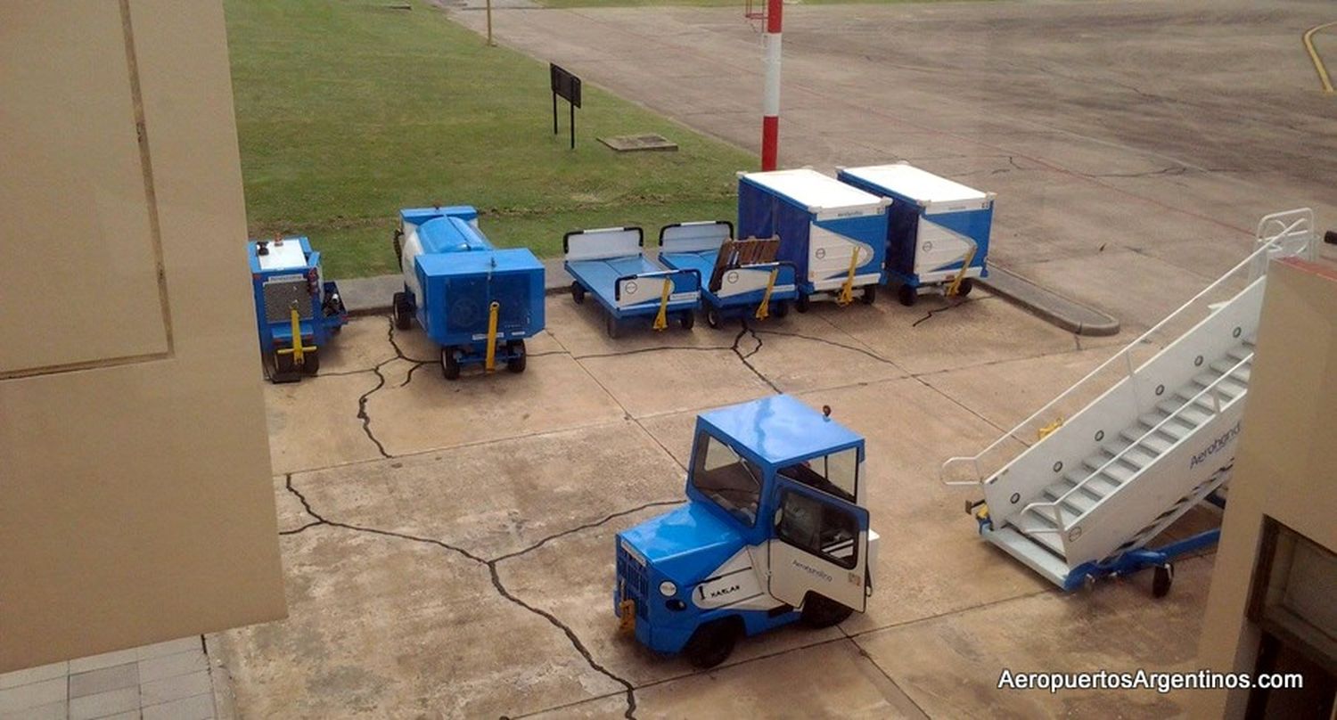 [Fotos] Llegaron al aeropuerto de Paraná los equipos de Aerohandling