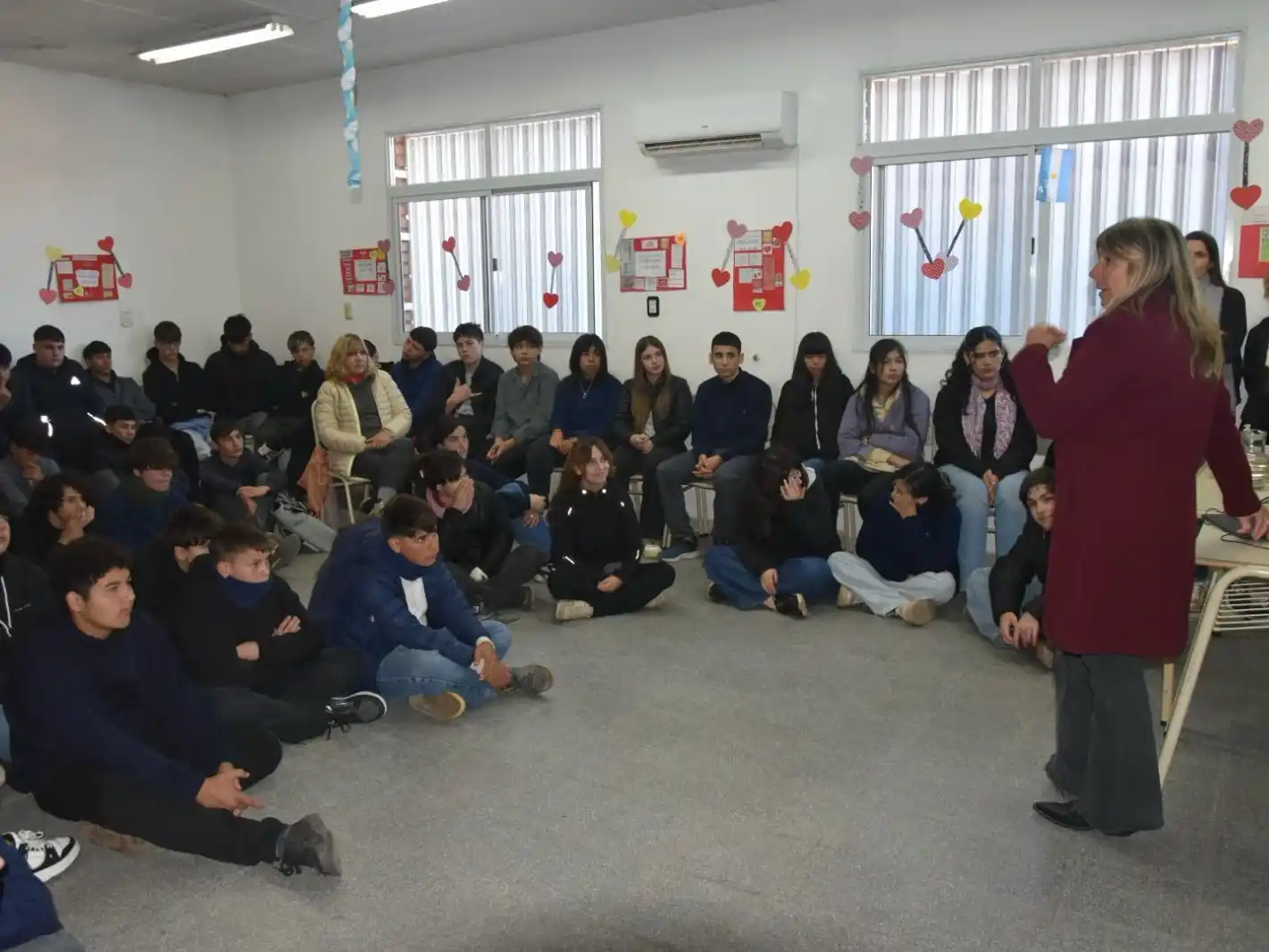 Charla de concientización con alumnos.
