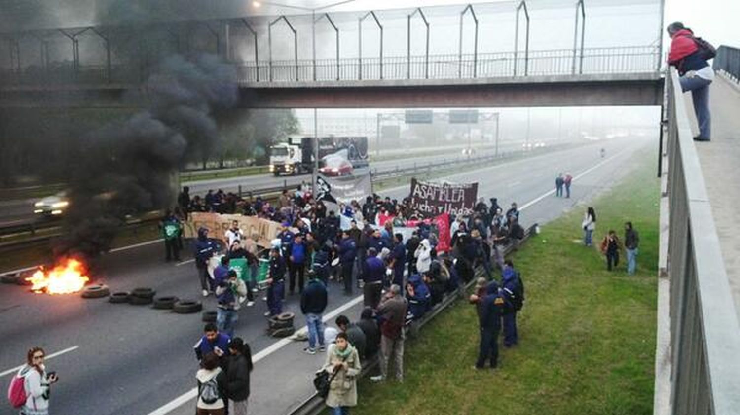 Corte de SMATA en Panamericana a la altura de Ingeniero Maschwitz