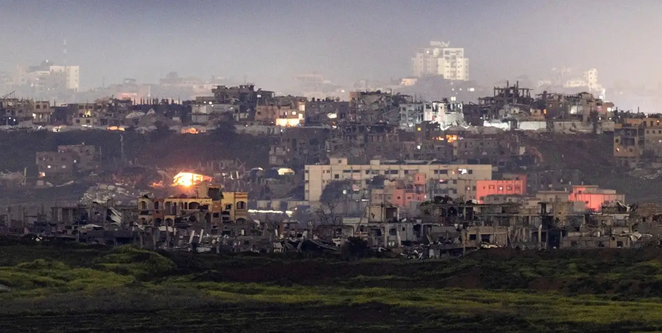 Se sostiene la fragilidad del alto el fuego entre Israel y Hamás desde ambos lados. Crédito: Amir Cohen/Reuters