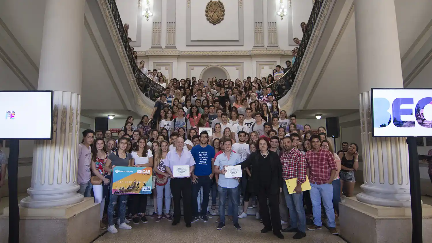 Comenzó la entrega de las Becas de la Reforma