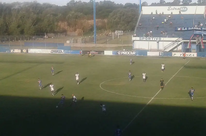 El Charrúa pegó el golpe y llegó al techo