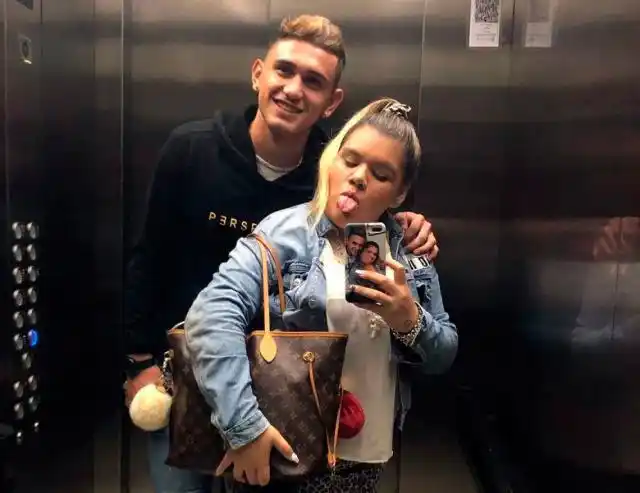 Morena Rial terminó con su novio y amenazó a su padre en las redes