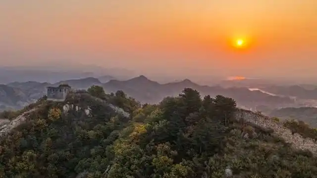 Se priorizará la inversión en sectores de alta tecnología, eficiencia y calidad para acelerar la independencia tecnológica.