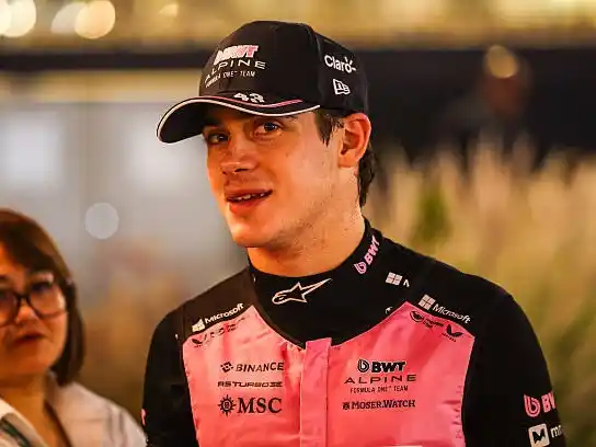 Colapinto se fue de Abu Dabi y no estuvo en las pruebas.