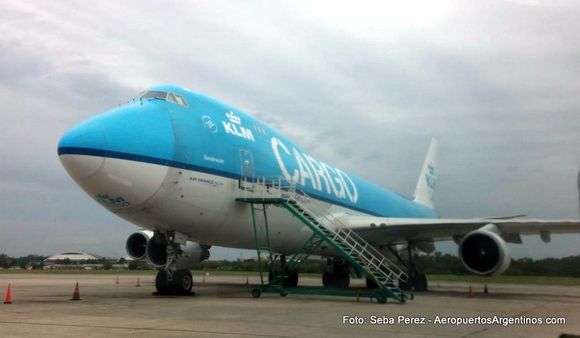 Boeing 747-400F PH-CKA de KLM Cargo en el aeropuerto de Ezeiza