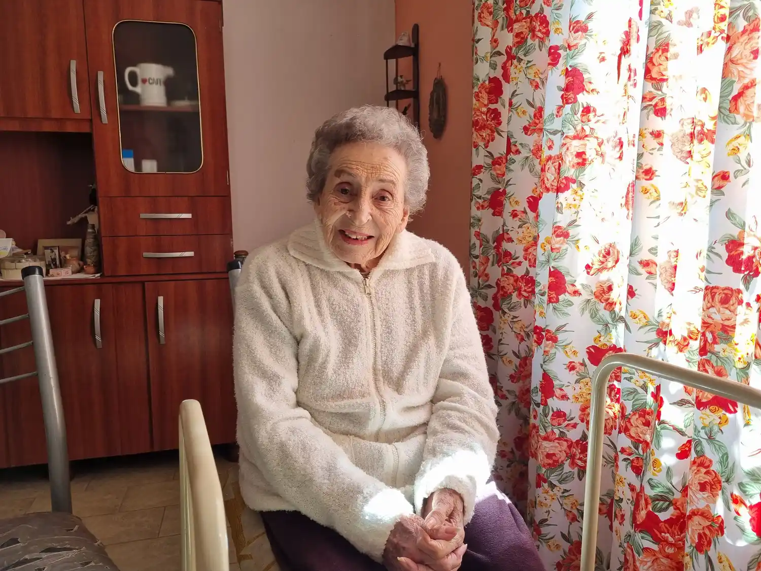 Esther cumplió cien años y compartió su receta para la longevidad