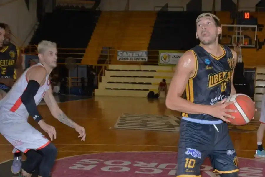 Triunfazo de Libertad ante Barrio Parque