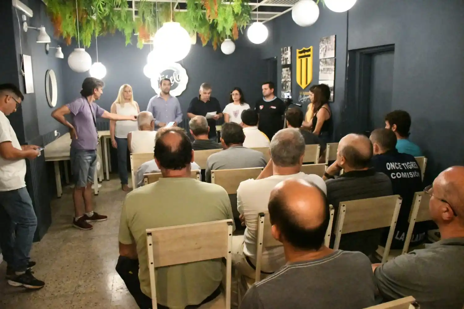 Britos encabezó el acto en la sede del Club F. Varela.