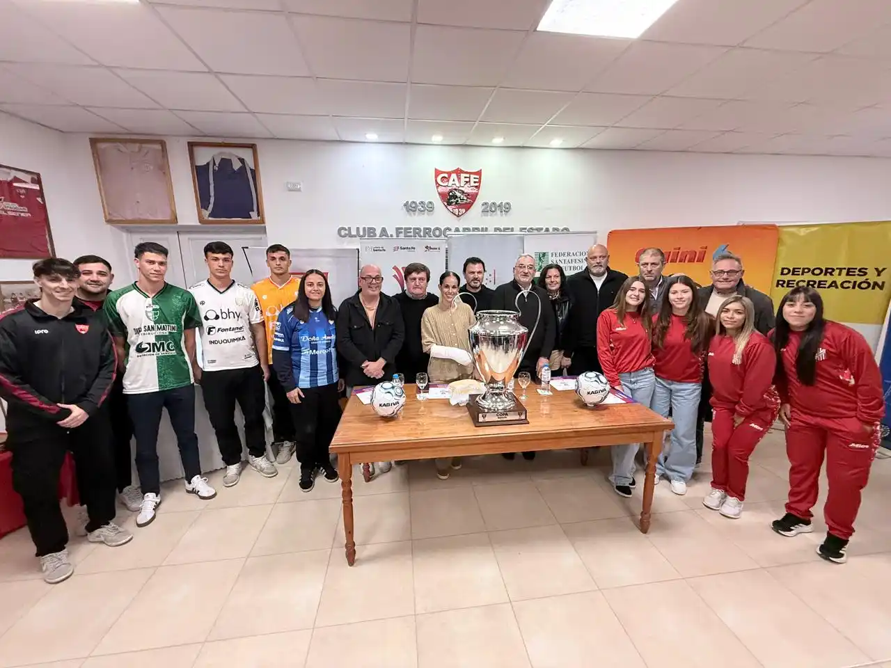 Presentaron oficialmente la Copa Santa Fe de fútbol femenino y masculino en Rafaela