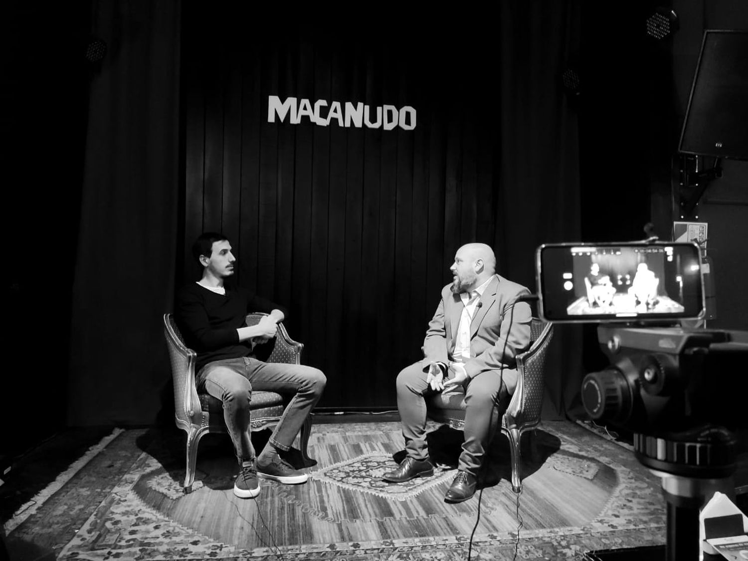 Rodrigo Revillo: "Si el sector del folklore sobrevive no es por lo económico, es por empujar adelante con corazón"
