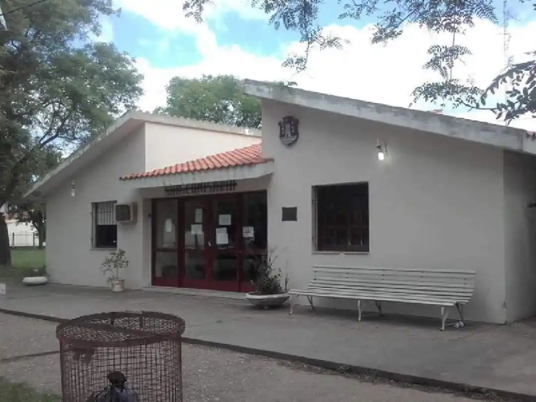 Un vecino denunció el robo de su camioneta en Laspiur