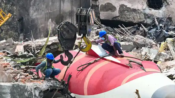 SIGUEN LAS INVESTIGACIONES: identifican a 210 víctimas del accidente de Air India