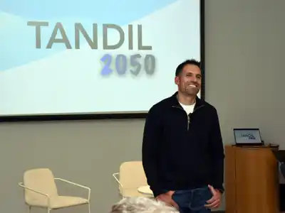 Rodrigo Rotonda propuso pensar en el Tandil del 2050.