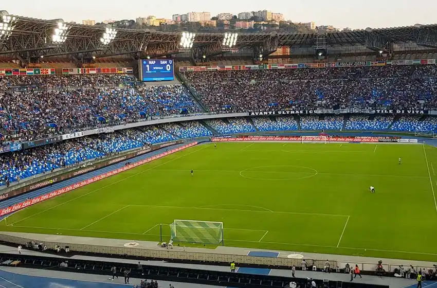 Lo hicieron oficial: el estadio San Paolo pasó a llamarse Diego Armando Maradona
