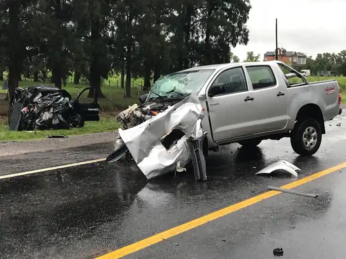 Cuatro muertos al chocar cuando viajaban para ver el Superclásico