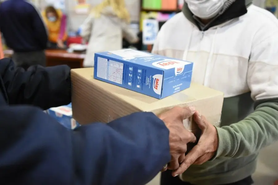 Entrega de refuerzos alimentarios