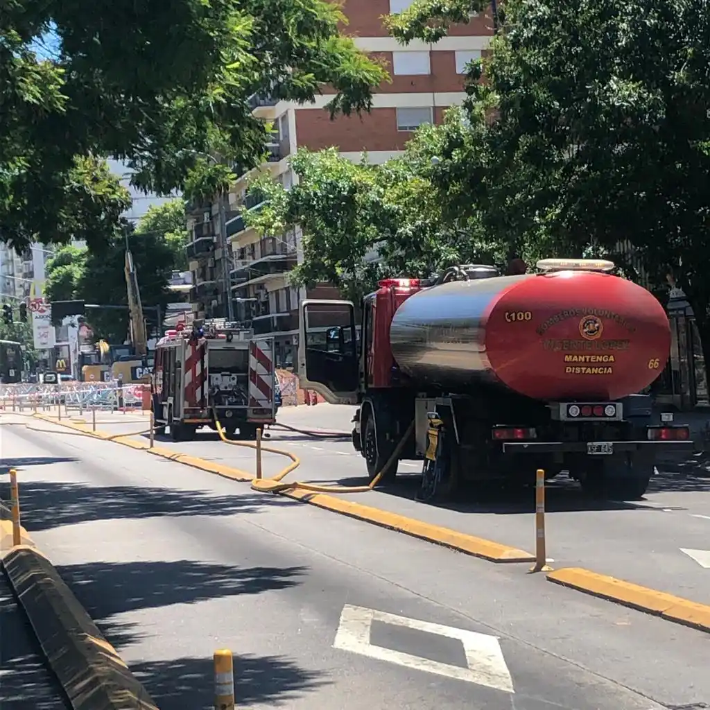 Importante operativo por una fuga de gas en Vicente López: Trabajan Same, Defensa Civil y hay vecinos evacuados